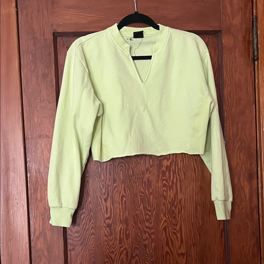 Pacsun V Neck Cropped Pulllver Sweatshirt